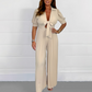 V-ringad plisserad jumpsuit i enfärgad modell för kvinnor 💛💛