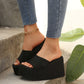 Öppna slip-on-sandaler med kilklack för kvinnor